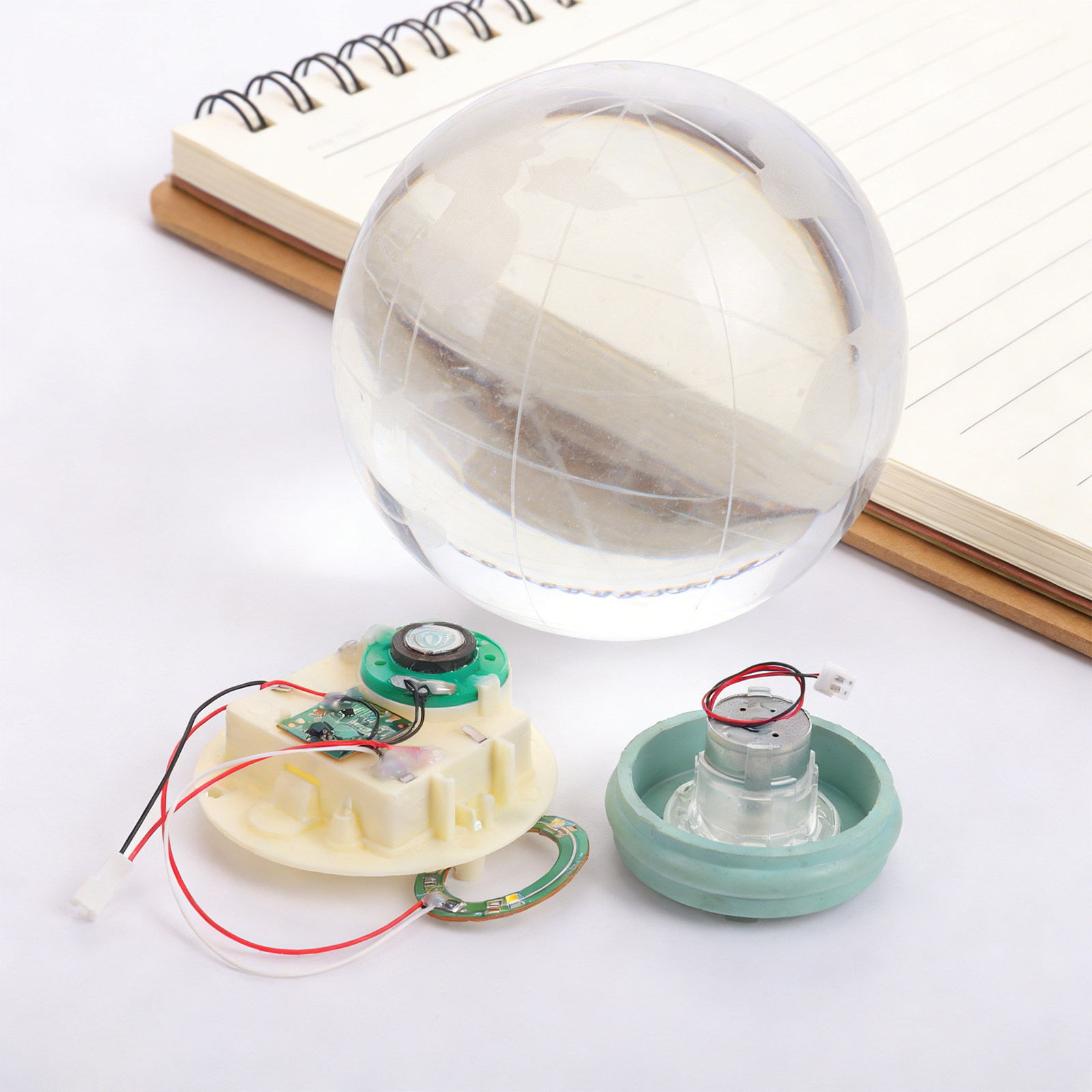 Snow Globe Movement with Music - Plastic Dome Clear 评论和价格